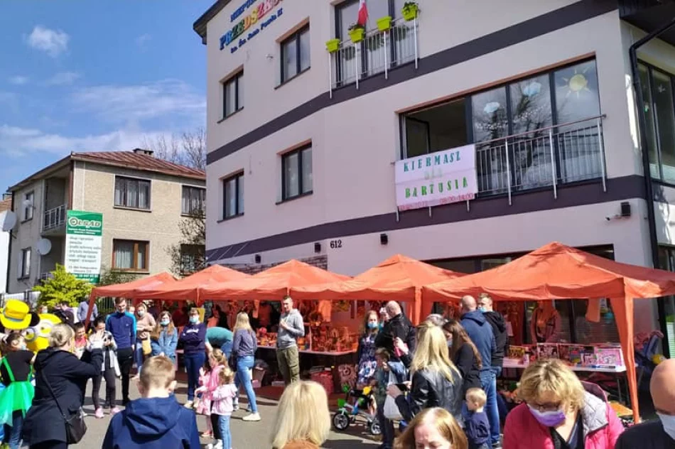 Rekordowy wynik charytatywnego kiermaszu - zdjęcie 16