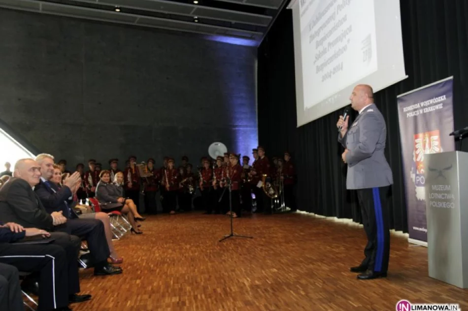 Szkoły wyróżnione przez policję - zdjęcie 4