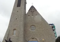 Tłumy wiernych na centralnej uroczystości - zdjęcie główne