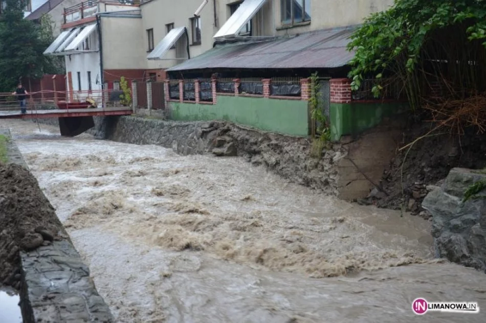 RZGW odbudowuje koryto potoku - zdjęcie 2