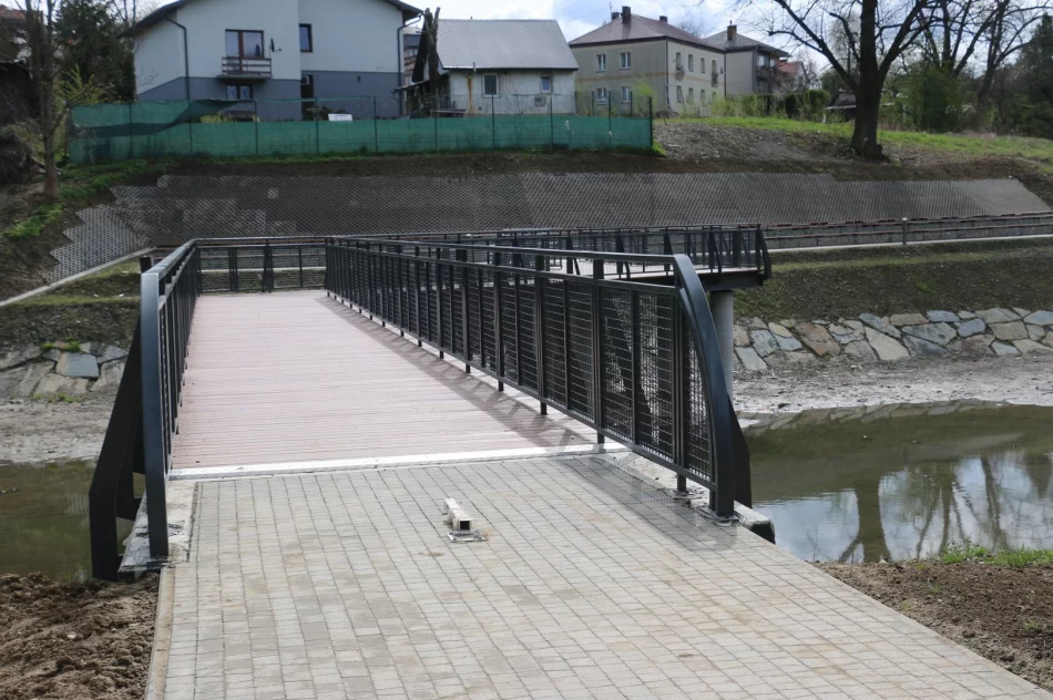 Częściowy odbiór inwestycji w Parku Miejskim oraz w okolicy Potoku Jabłonieckiego - zdjęcie 10