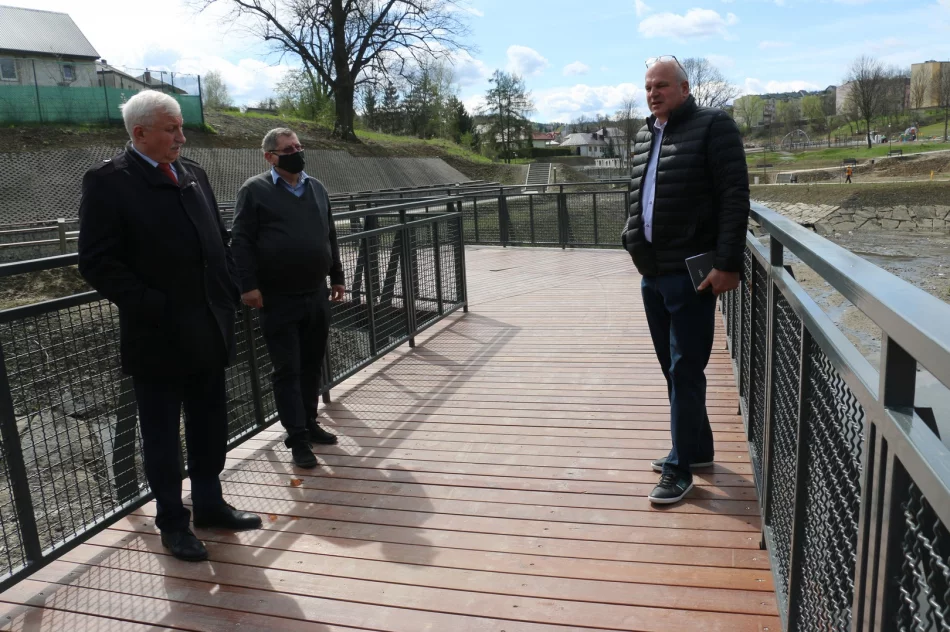 Częściowy odbiór inwestycji w Parku Miejskim oraz w okolicy Potoku Jabłonieckiego - zdjęcie 20