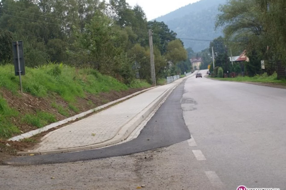 Mieszkańcy doczekali się chodnika - zdjęcie 3