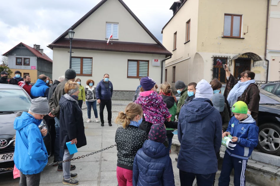 Wiosenne sprzątanie gminy: blisko 200 worków z odpadami - zdjęcie 8