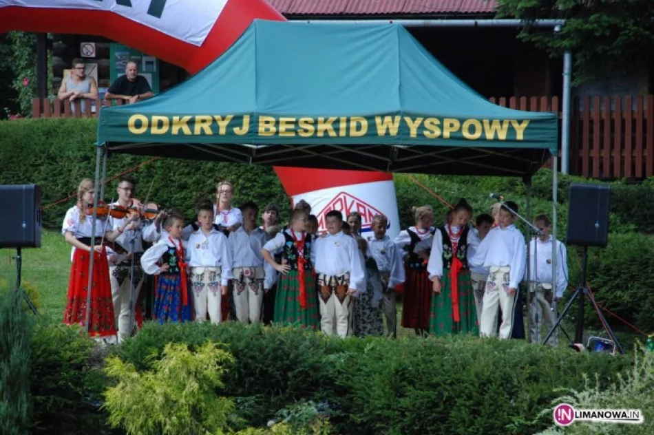 12 tys. turystów zdobywało Beskid Wyspowy - zdjęcie 4