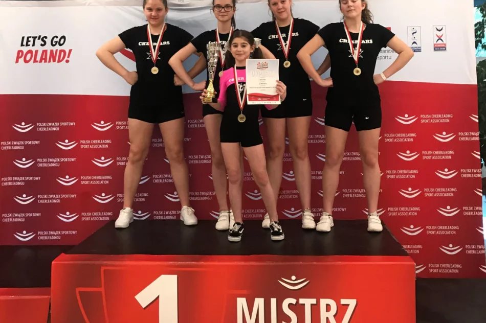 Podwójne Mistrzostwo Polski Limanowskich Cheerleaderek - zdjęcie 2