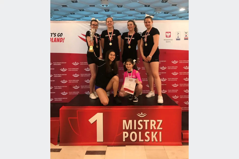 Podwójne Mistrzostwo Polski Limanowskich Cheerleaderek - zdjęcie 5