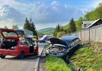 Cztery osoby poszkodowane w wyniku zderzenia dwóch pojazdów - zdjęcie główne