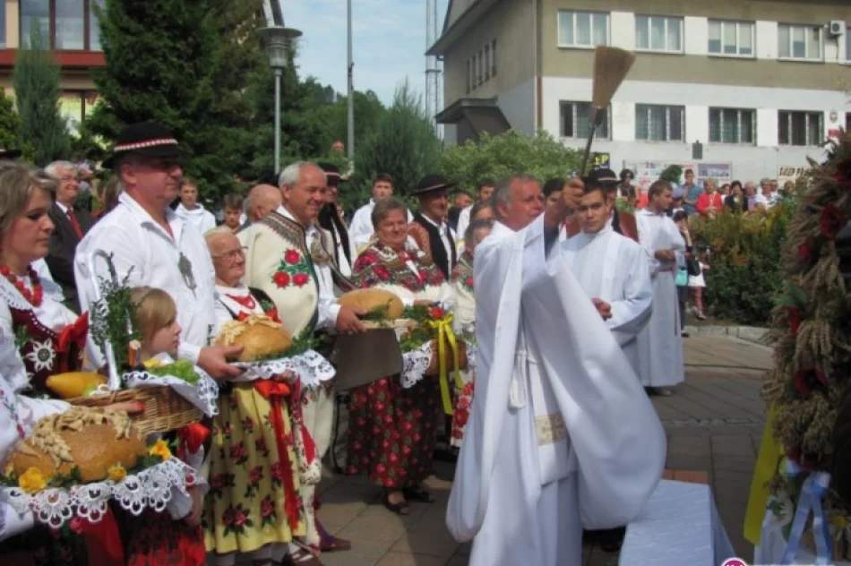 Święto plonów: tradycyjne wieńce i zabawa - zdjęcie 3
