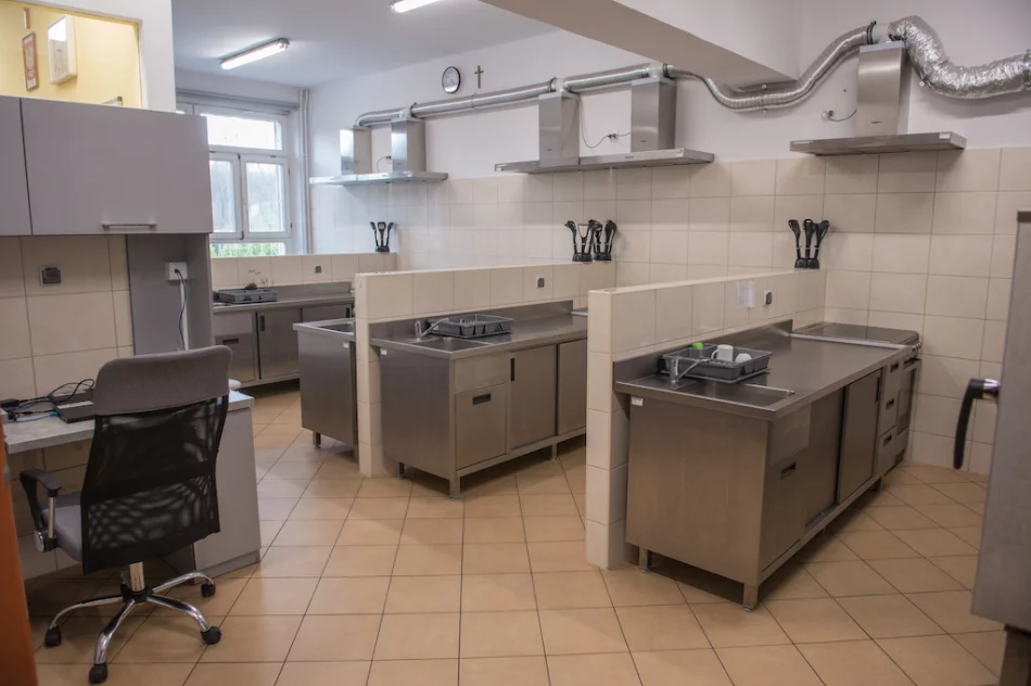 Pozytywne zmiany w dwóch szkolnych obiektach - zdjęcie 2