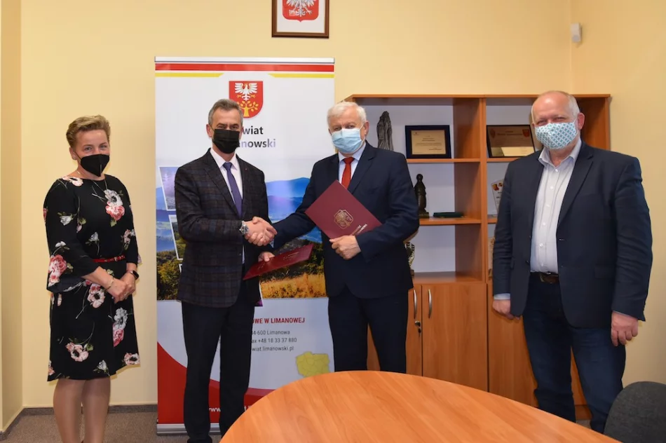 Samorządowcy zawarli porozumienie ws. wspólnej budowy kompleksu sportowego - zdjęcie 2