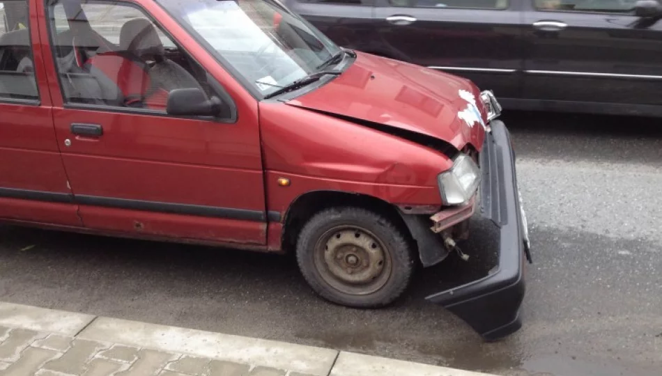 Wypadek i 10 kolizji w jeden dzień - zdjęcie 1