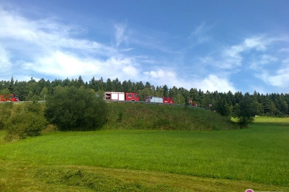 Motocyklista za szybko wszedł w zakręt - zdjęcie 2