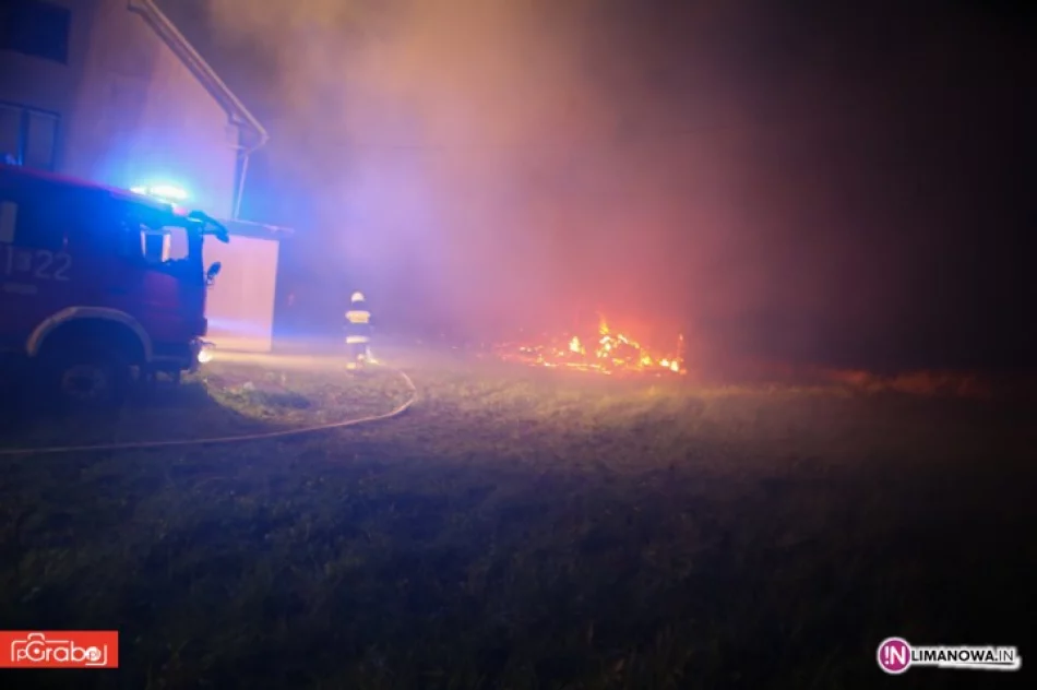 Spłonęła stodoła, uratowano budynki - zdjęcie 2