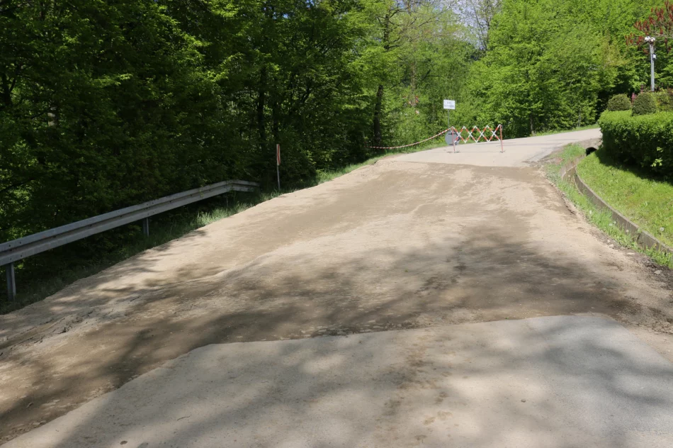 Ul. Paderewskiego częściowo wyłączona z ruchu, na miejscu zlecono badania geologiczne - zdjęcie 9