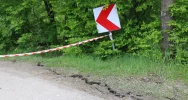 Remont nic nie dał, osuwisko postępuje. Zamknięto fragment ulicy - zdjęcie 5
