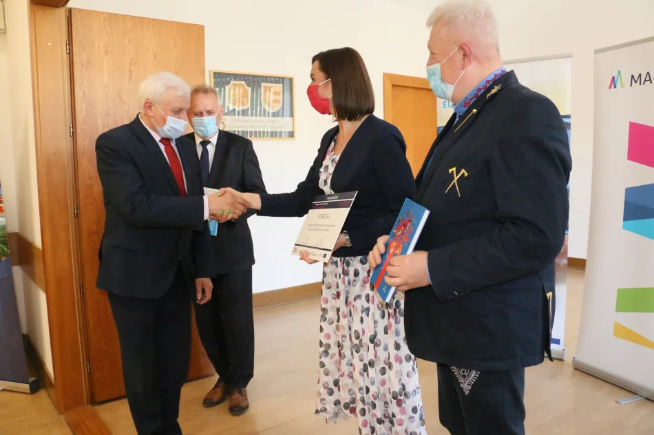 Promesy na wsparcie cyfrowe do nauki zdalnej odebrane - zdjęcie 3