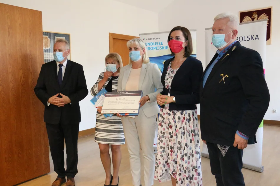 Promesy na wsparcie cyfrowe do nauki zdalnej odebrane - zdjęcie 16