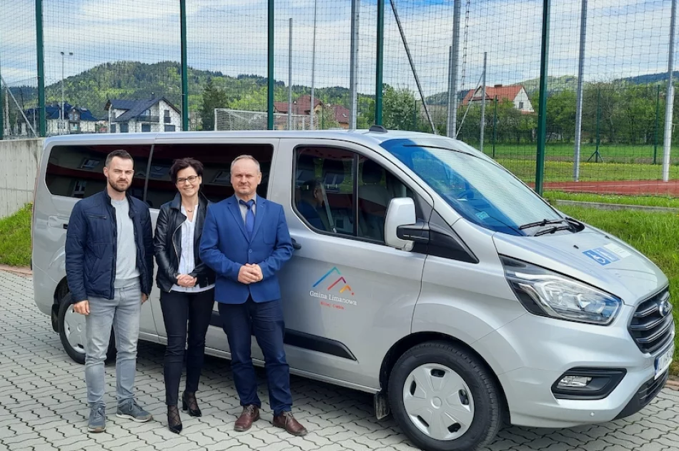 Gmina kupiła pojazd z myślą o transporcie niepełnosprawnych  - zdjęcie 4