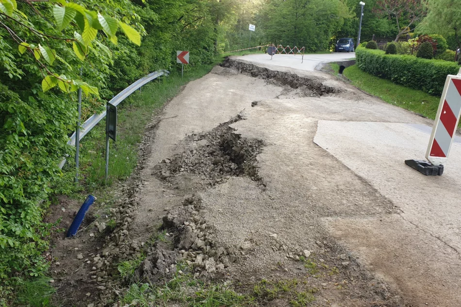 Ulica zapadła się już o blisko metr - zdjęcie 3