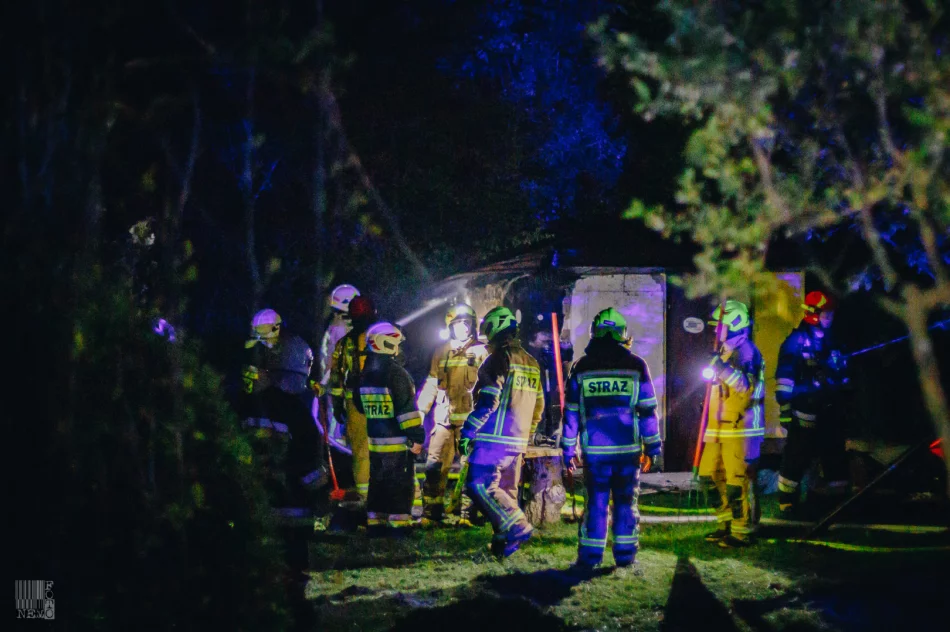 Zapalił się budynek gospodarczy - zdjęcie 2