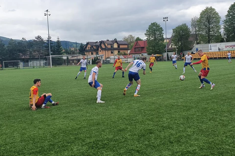 Limanovia - Sokół Słopnice: derbowy podział punktów - zdjęcie 15