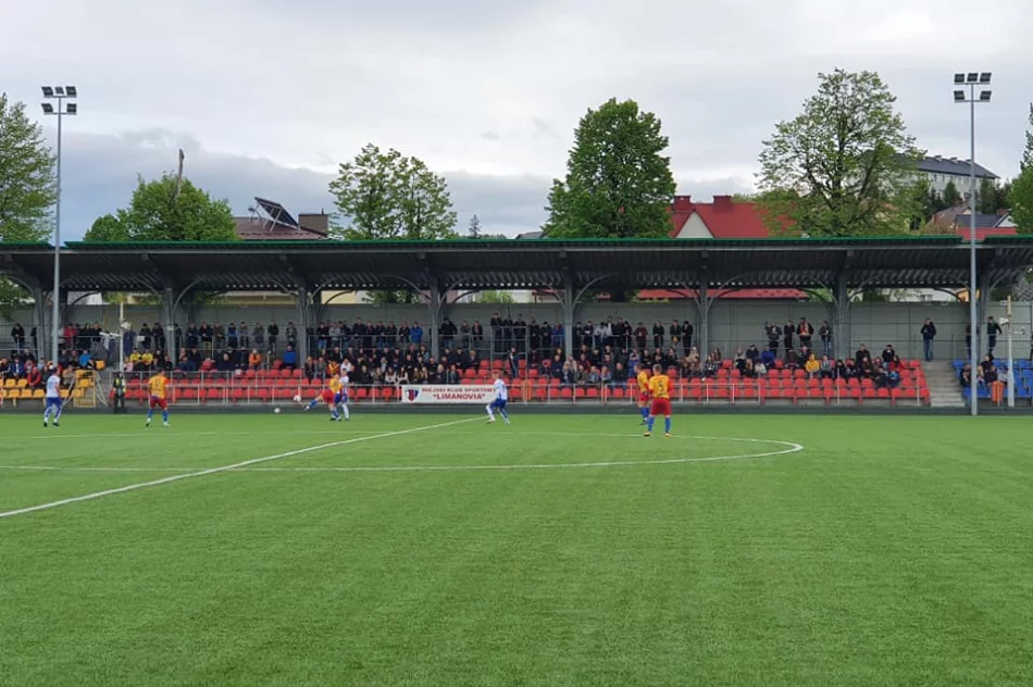 Limanovia - Sokół Słopnice: derbowy podział punktów - zdjęcie 18