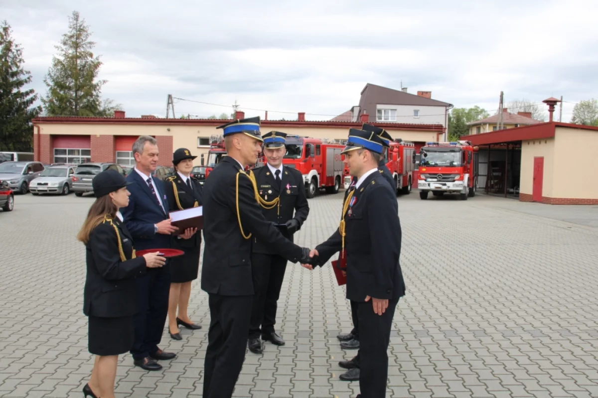 Odznaczenia i awanse w dniu obchodów strażackiego święta