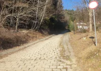 Droga i parking - nie dla wszystkich - zdjęcie główne