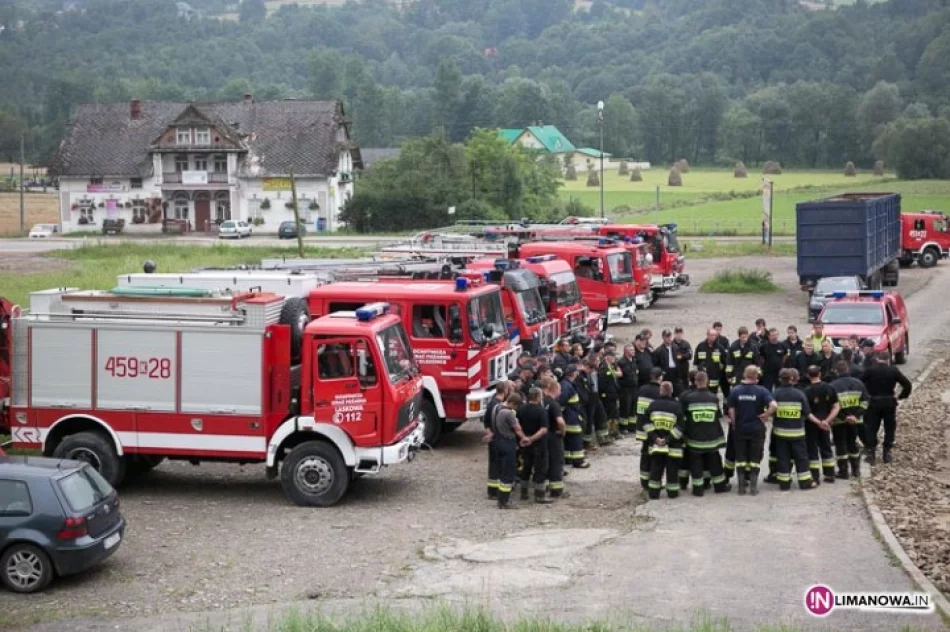 Strażacy rozesłani do usuwania skutków żywiołu - zdjęcie 2