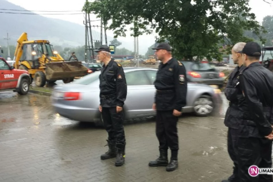 Nawałnice: do Kasinki przyjechali żołnierze - zdjęcie 4