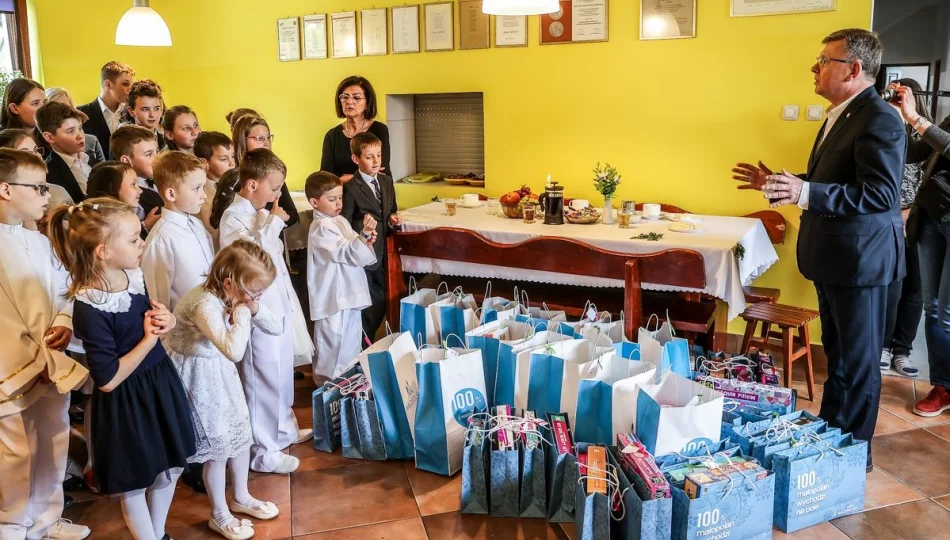 Marszałek odwiedził dom dziecka na Limanowszczyźnie - zdjęcie 1