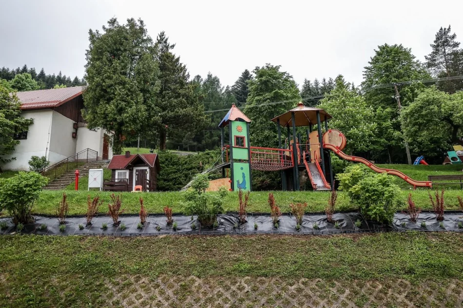 Marszałek odwiedził dom dziecka na Limanowszczyźnie - zdjęcie 3