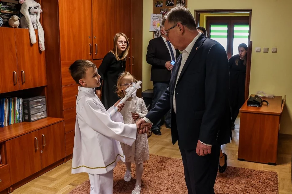 Marszałek odwiedził dom dziecka na Limanowszczyźnie - zdjęcie 6