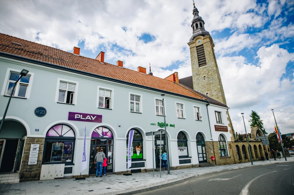 Salon Play zmienił siedzibę i organizuje konkurs - zdjęcie 12