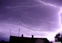 Burze: drugi stopień ostrzeżenia - zdjęcie główne