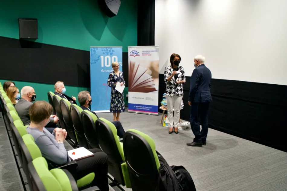 Filia biblioteki w nowej siedzibie oficjalnie otwarta - zdjęcie 17