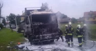 Ciężarówka zapaliła się w czasie jazdy - zdjęcie 3