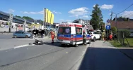Zderzenie samochodu i motocykla, 3 osoby trafiły do szpitala - zdjęcie 4