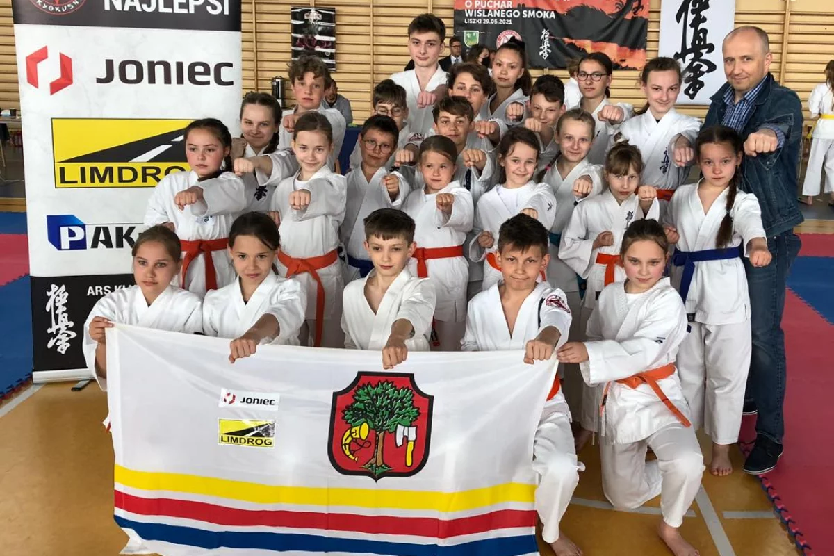 Dominacja młodych karateków ARS Limanowa – JONIEC Team w Turnieju Karate Kyokushin o Puchar Wiślanego Smoka