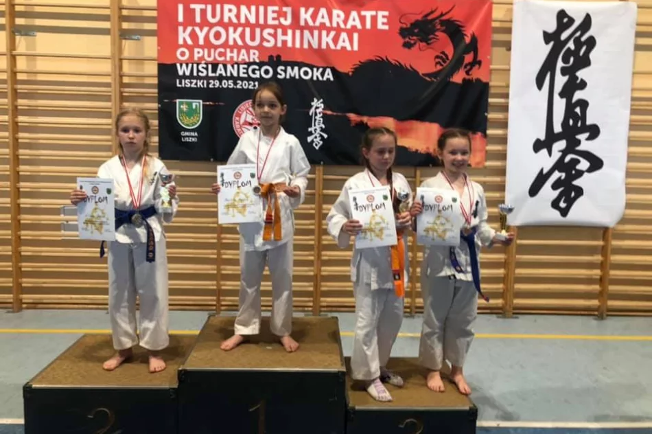 Dominacja młodych karateków ARS Limanowa – JONIEC Team w Turnieju Karate Kyokushin o Puchar Wiślanego Smoka - zdjęcie 10