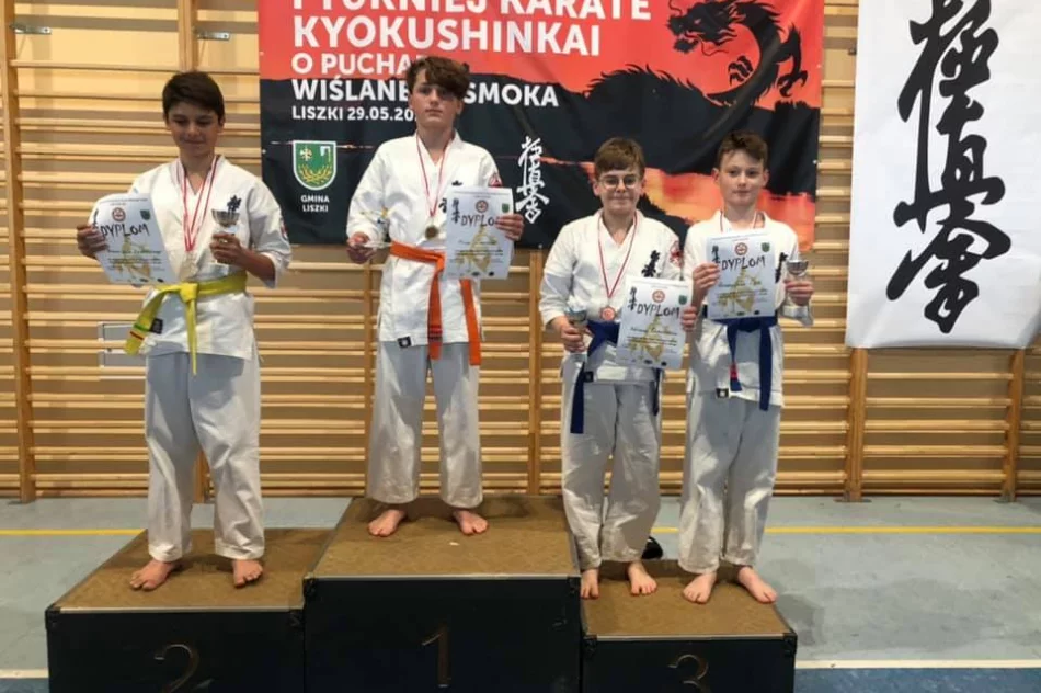 Dominacja młodych karateków ARS Limanowa – JONIEC Team w Turnieju Karate Kyokushin o Puchar Wiślanego Smoka - zdjęcie 12