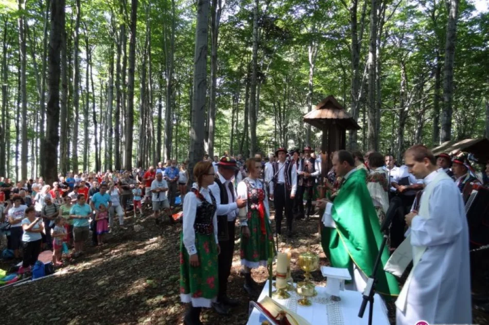 1000 turystów odkrywało Kostrzę - zdjęcie 2