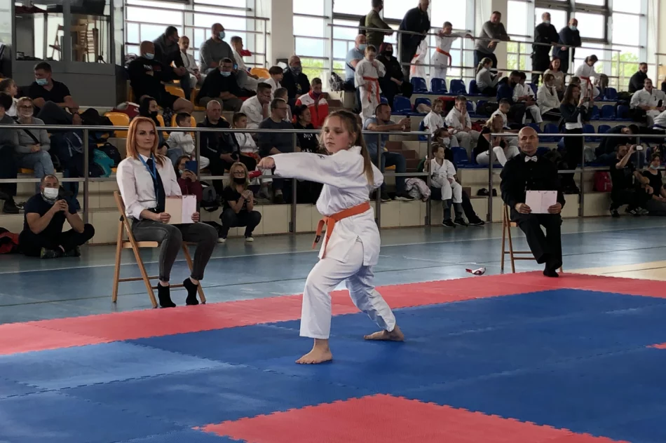 Dominacja młodych karateków ARS Limanowa – JONIEC Team w Turnieju Karate Kyokushin o Puchar Wiślanego Smoka - zdjęcie 13