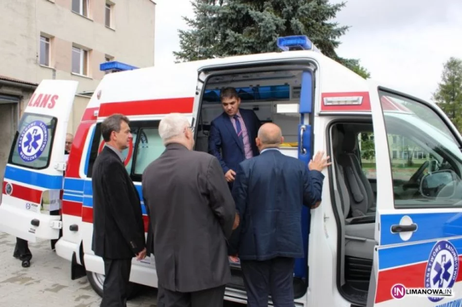 Szpital ma nową karetkę za 280 tys. zł - zdjęcie 3