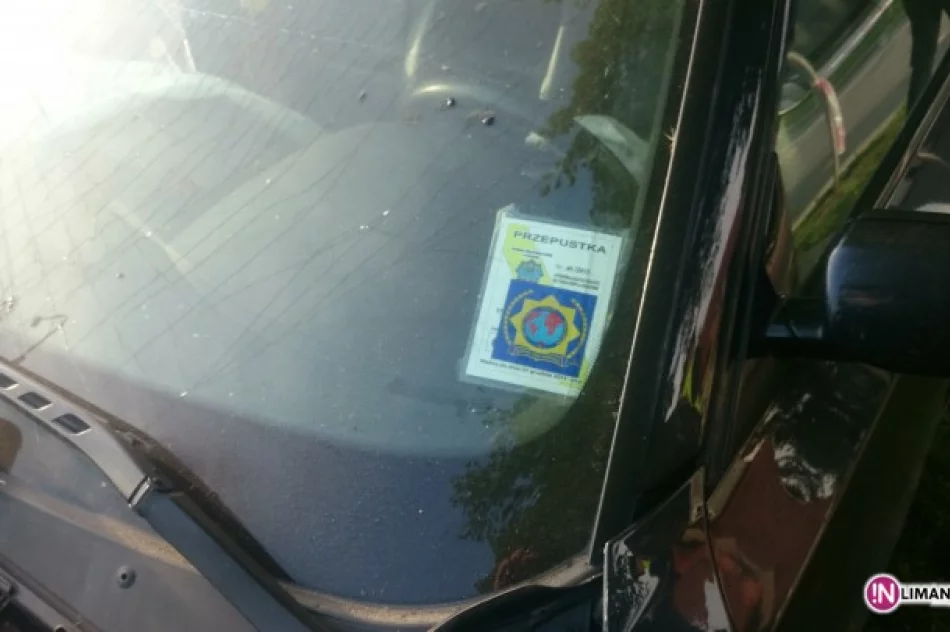 Wypadek samochodu starosty, 4 osoby poszkodowane - zdjęcie 3