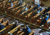 W życie weszło rozporządzenie łagodzące szereg obostrzeń związanych z COVID-19 - zdjęcie główne