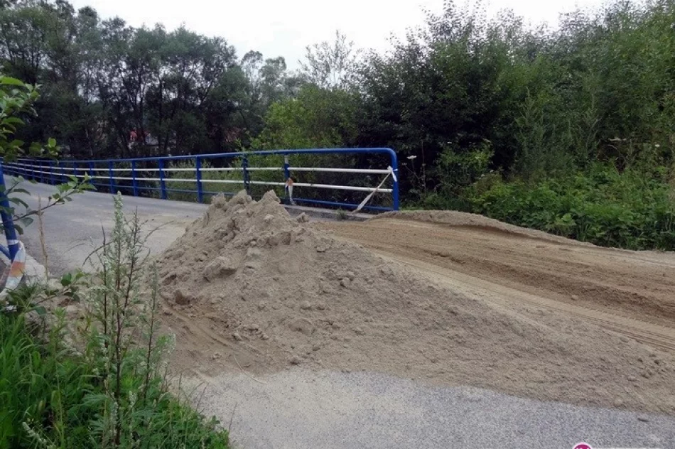 Kierowcy jeździli przez uszkodzony most - zdjęcie 2