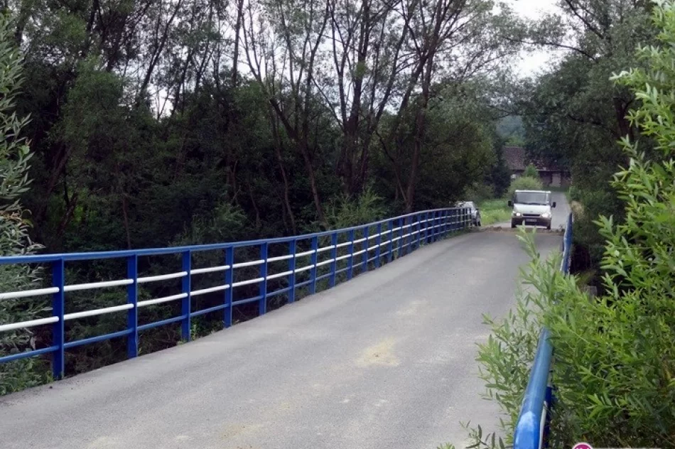 Kierowcy jeździli przez uszkodzony most - zdjęcie 3