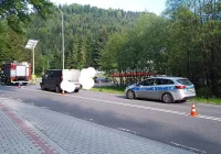 Zderzenie trzech pojazdów na drodze wojewódzkiej - zdjęcie główne